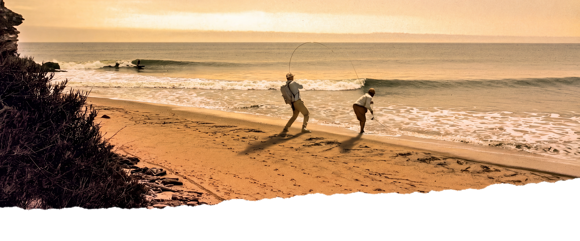Fliegenfischer am Strand der African Beaches Quest