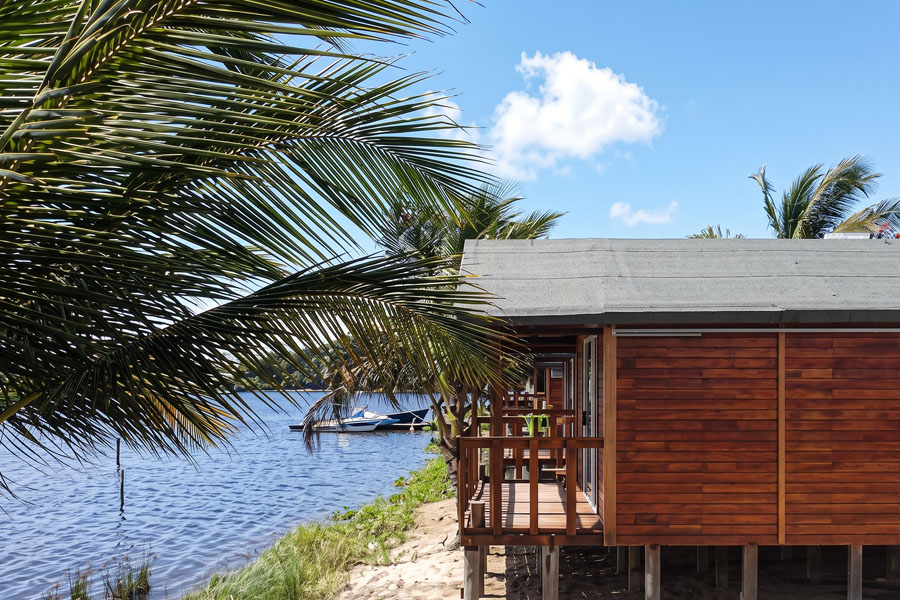 African Beaches Camp am Flussufer in Angola